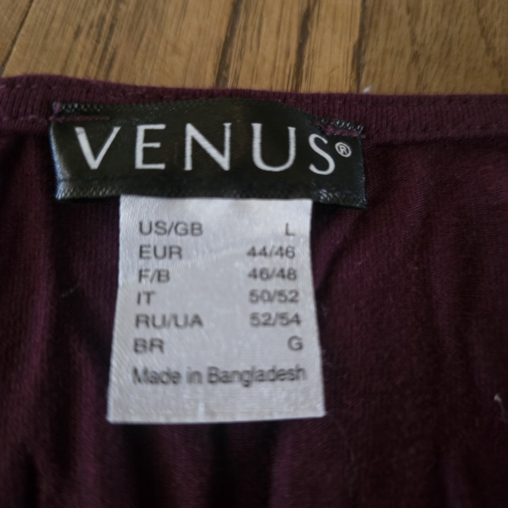 VENUS Deep Burgundy V-Neck‎ Blouse - Picture 4 of 5